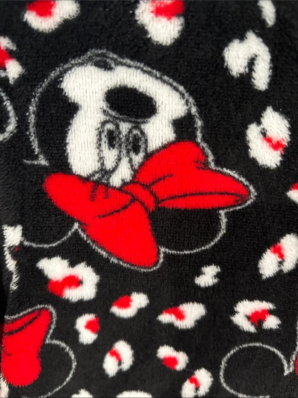 Disney sleepwear women’s size medium black red white Minnie Mouse pajamas hooded - Picture 5 of 6
